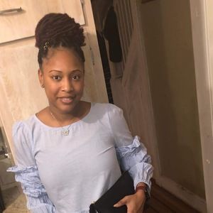 Meet your Posher, Aja